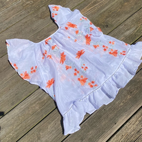 Studio Petite white semi-sheer blouse with orange embroidered flowers Sz P Large - Picture 7 of 8